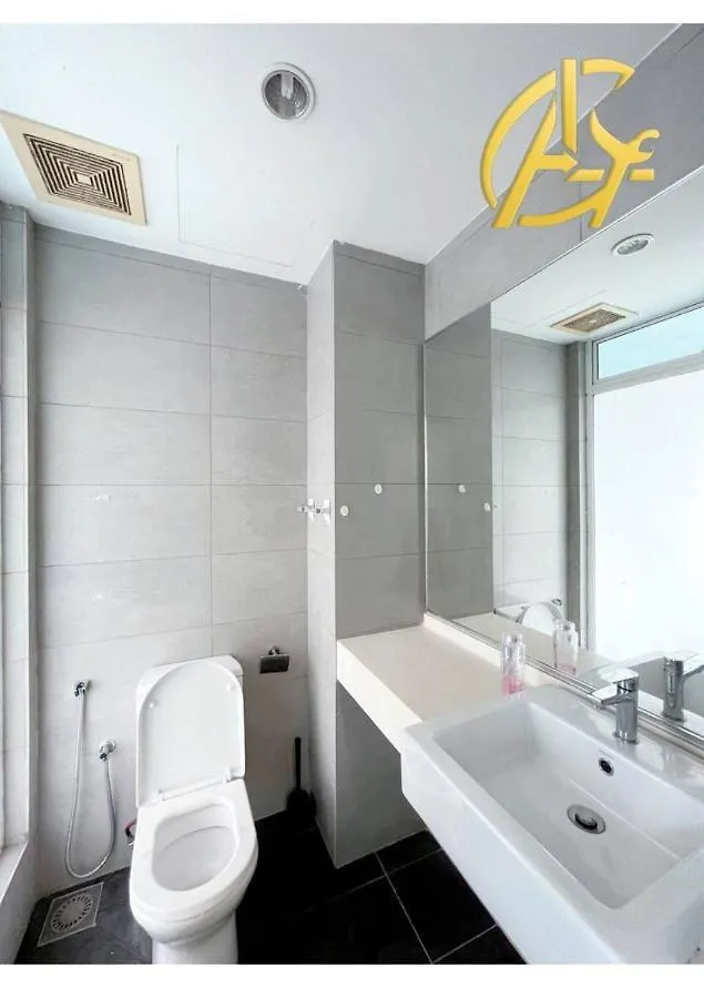 Honeymoon Suite By A Legacy Group Hotel - Klcc Lake View Kuala Lumpur Aparthotel
